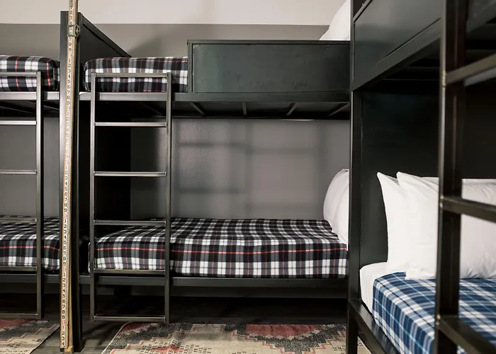 The Collection River North Hotel 3*
